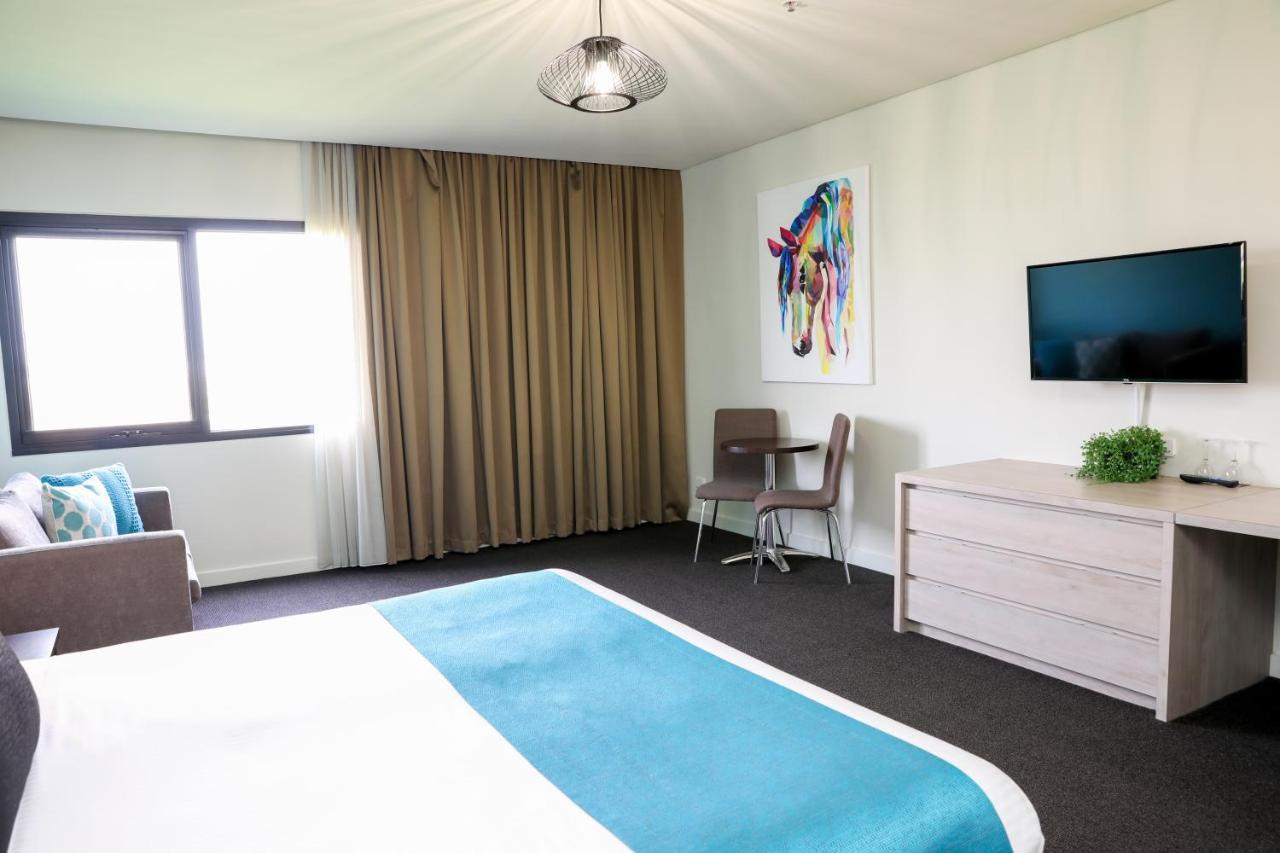 Mantra Melbourne Melton Hotel Luaran gambar